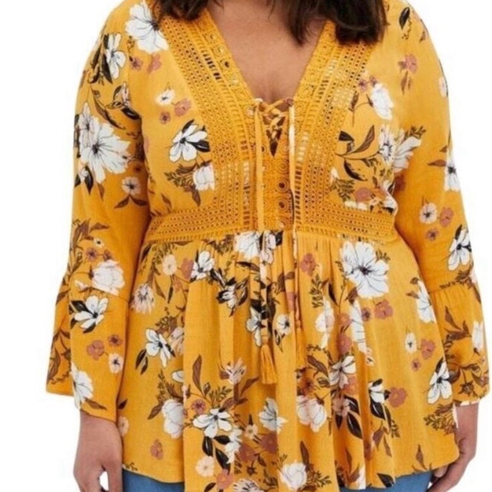 Torrid  Mustard Floral baydoll top gauze Crochet/ Accents sz 1 (1X)